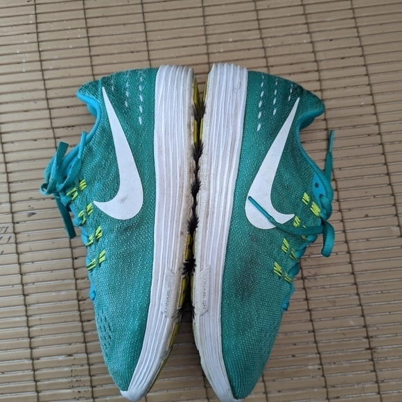 Nike Women's Lunartempo 2 Running Shoe green 818098 313 Size 8.5 - Picture 9 of 11